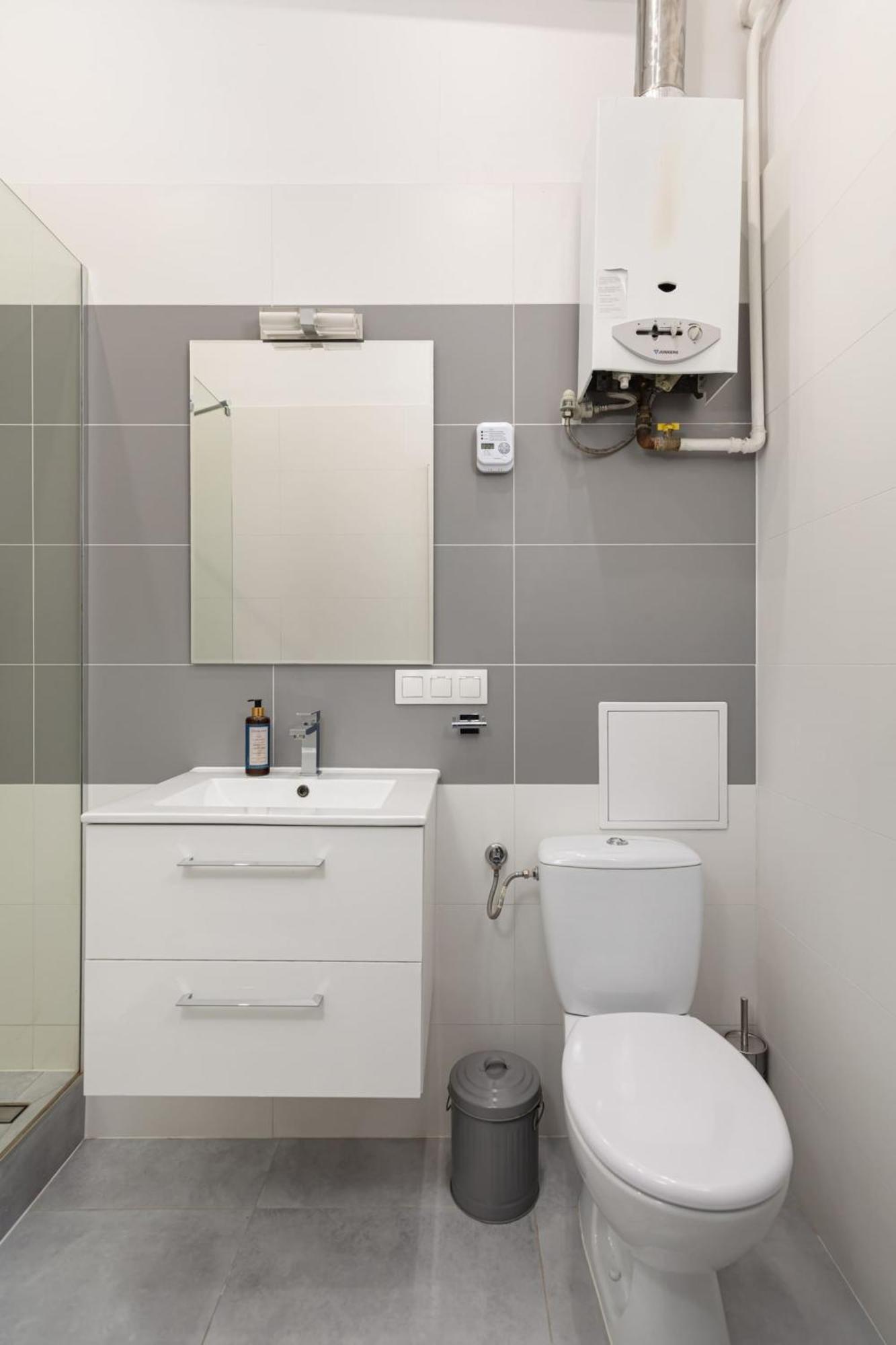 Stylish Apartment Swietojanska By Noclegi Renters Warsaw Luaran gambar